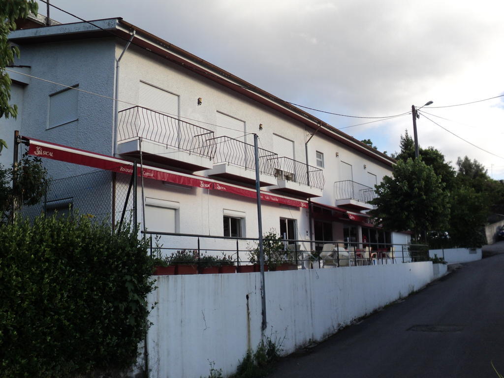 Alojamento Correia Caldelas Buitenkant foto